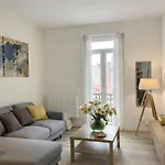 Apartamento Elegance Castillet - Plein Centre Proche Gare Bus Et Transports - Ideal Couple Ou Pro - Moderne Et Confort - Speciale Perpinhã
