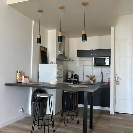 Elegance Castillet - Plein Centre Proche Gare Bus Et Transports - Ideal Couple Ou Pro - Moderne Et Confort - Speciale Appartement *