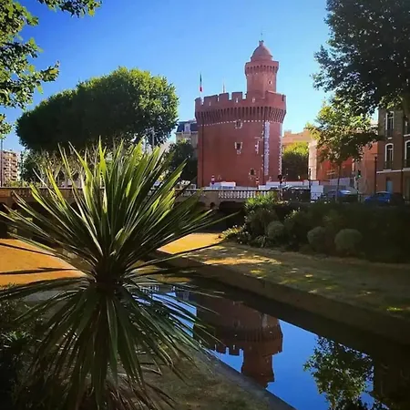 Elegance Castillet - Plein Centre Proche Gare Bus Et Transports - Ideal Couple Ou Pro - Moderne Et Confort - Speciale *