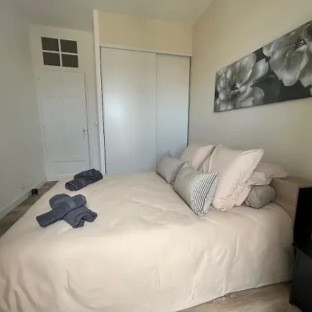 Elegance Castillet - Plein Centre Proche Gare Bus Et Transports - Ideal Couple Ou Pro - Moderne Et Confort - Speciale Apartmán Perpignan