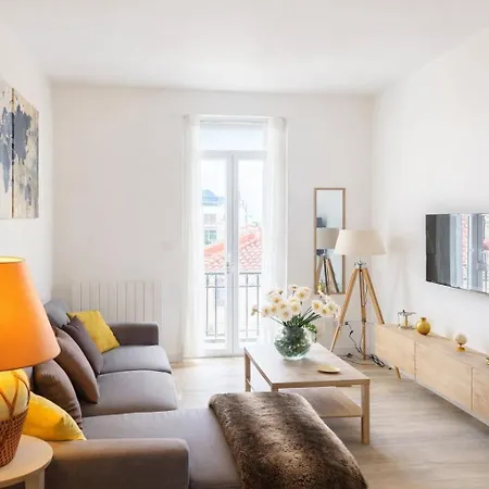 Elegance Castillet - Plein Centre Proche Gare Bus Et Transports - Ideal Couple Ou Pro - Moderne Et Confort - Speciale Perpignan