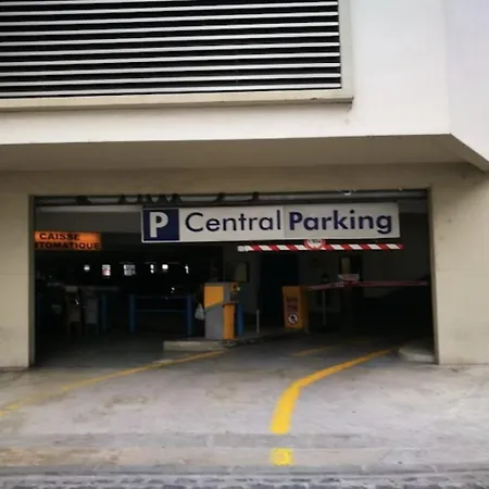 Appartement Elegance Castillet - Plein Centre Proche Gare Bus Et Transports - Ideal Couple Ou Pro - Moderne Et Confort - Speciale Perpignan