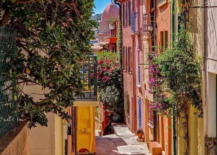 Elegance Castillet - Plein Centre Proche Gare Bus Et Transports - Ideal Couple Ou Pro - Moderne Et Confort - Speciale * Perpignan